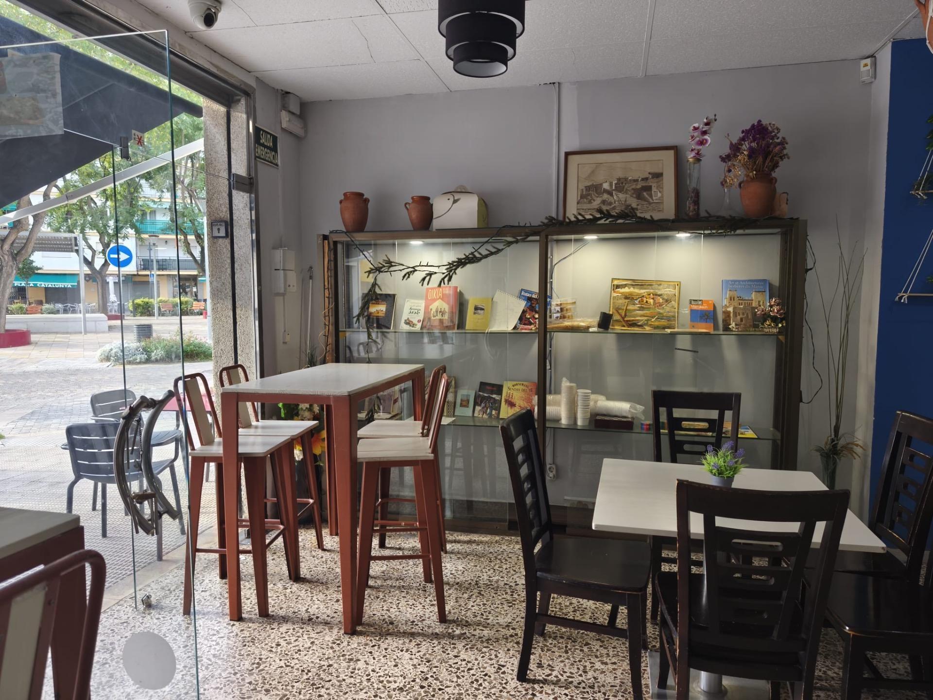 Retail in Torredembarra, Tarragona for lease Interior Photo- Image 1 of 11