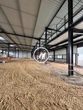 Flex in Viarmes for lease Interior Photo- Image 1 of 8