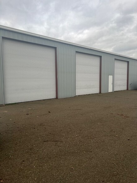 19886 Riverside Ave, Anderson, CA for sale - Building Photo - Image 3 of 13