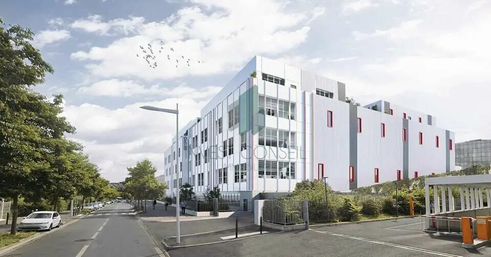 Flex in Nanterre for lease Building Photo- Image 1 of 10