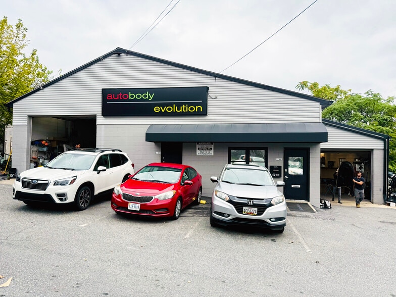 Automotive Portfolio portfolio of 2 properties for sale on LoopNet.com - Building Photo - Image 1 of 9