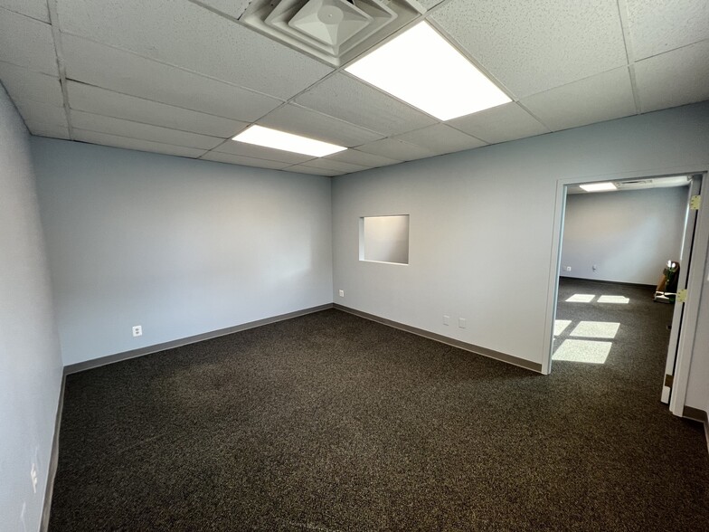 309 Main St, Islip, NY for lease - Building Photo - Image 3 of 6