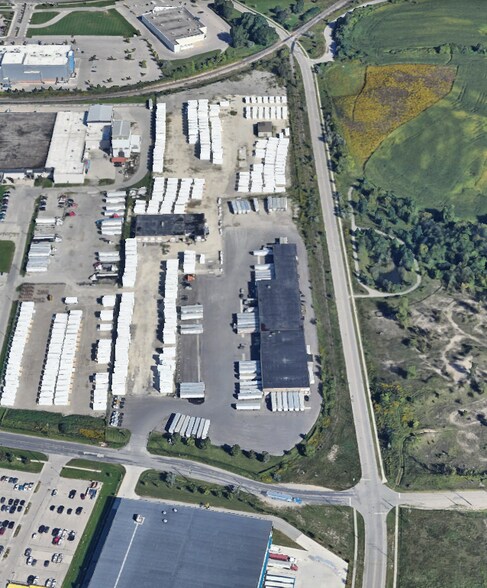 190 Goodrich Dr, Kitchener, ON for lease - Building Photo - Image 2 of 3