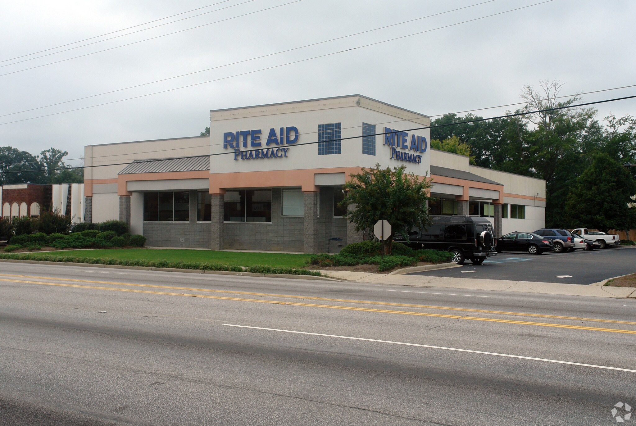 204 W Pine St, Florence, SC for sale Primary Photo- Image 1 of 1