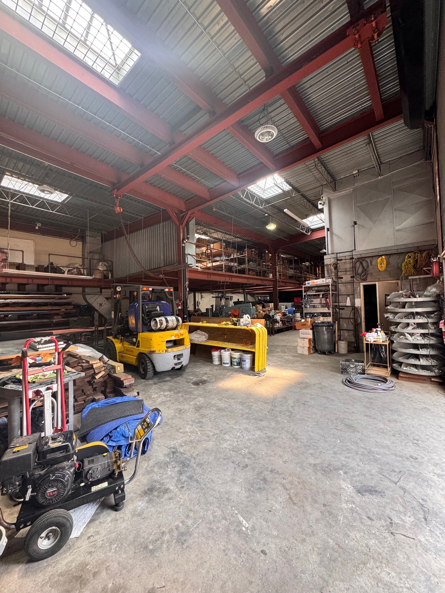 48 Grattan St, Brooklyn, NY for lease Building Photo- Image 1 of 6