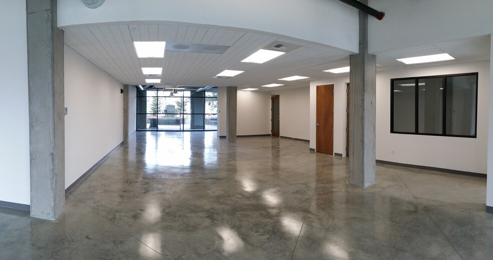 1884 Bellerive Ln, Coeur d'Alene, ID for sale - Building Photo - Image 1 of 1