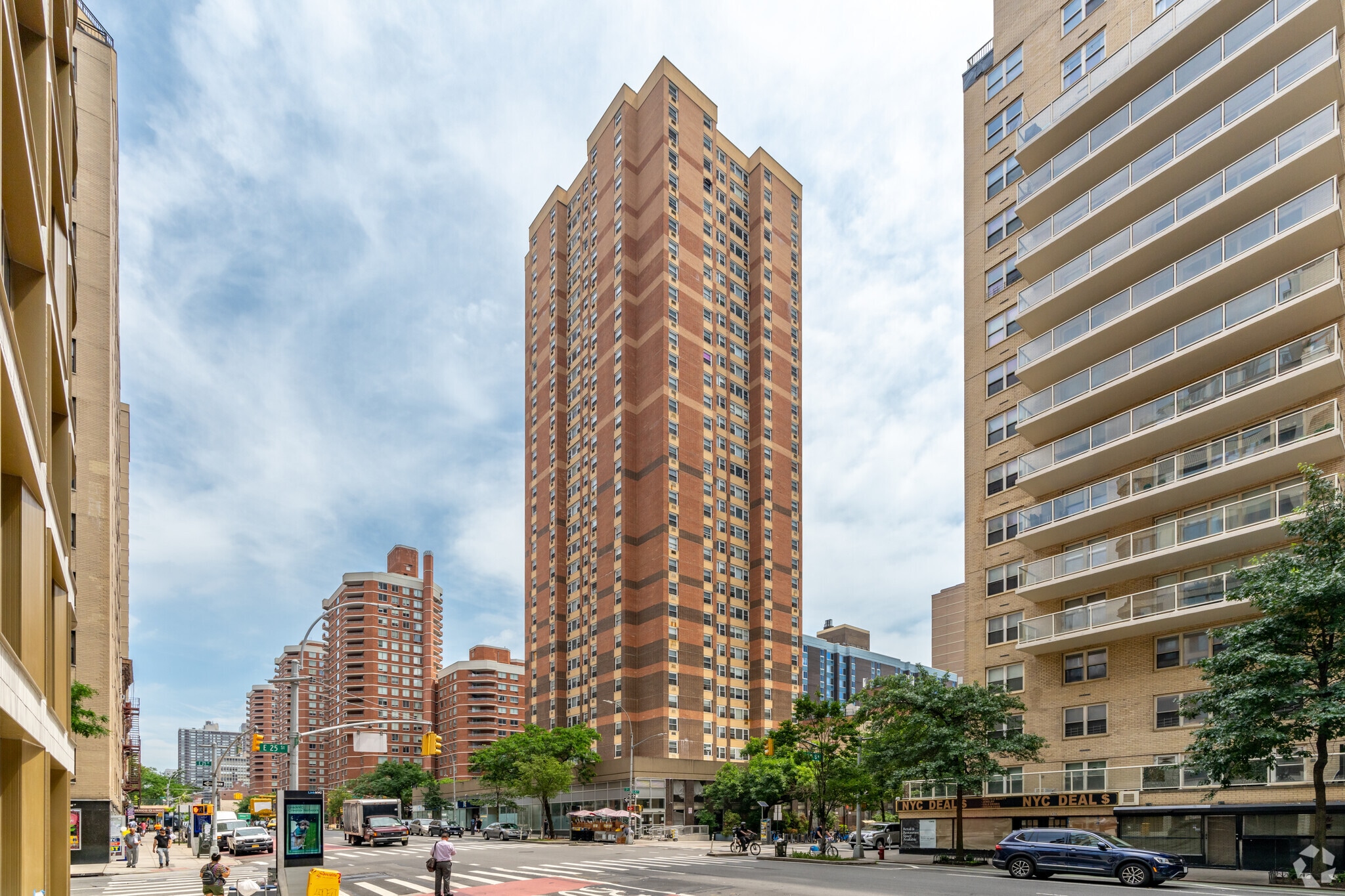 444 2nd Ave, New York, NY for lease Primary Photo- Image 1 of 6
