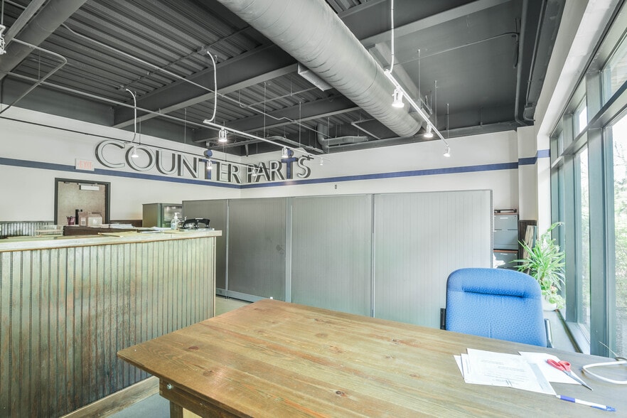 1502 S 10th St, Omaha, NE for sale - Building Photo - Image 3 of 6