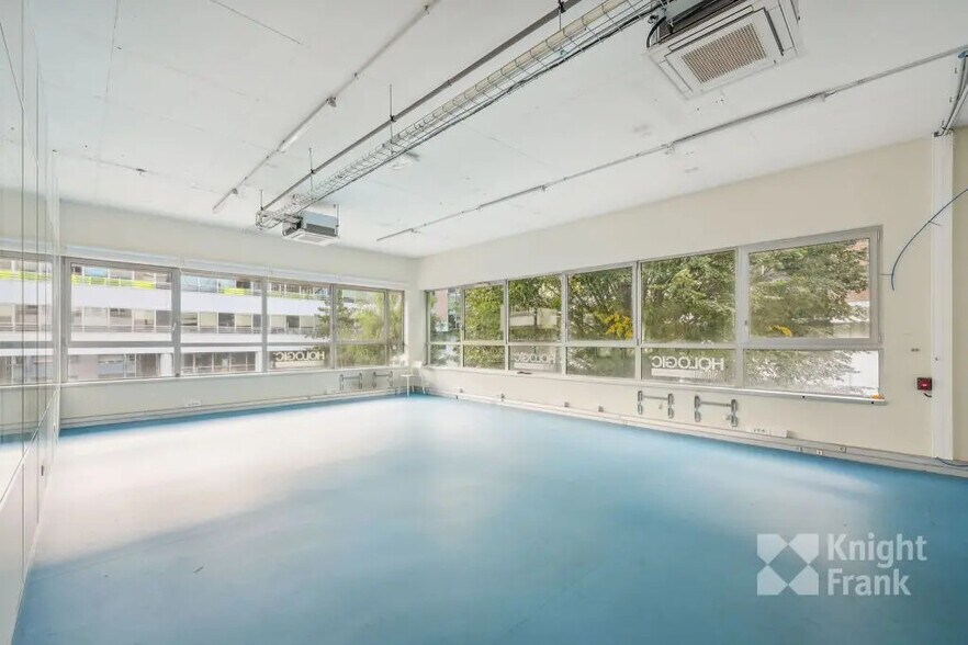 172 Rue De Charonne, Paris for lease - Building Photo - Image 3 of 13