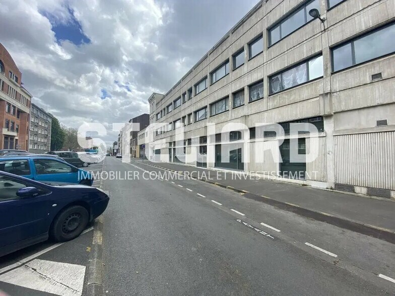 Retail in Lille for lease - Building Photo - Image 2 of 12