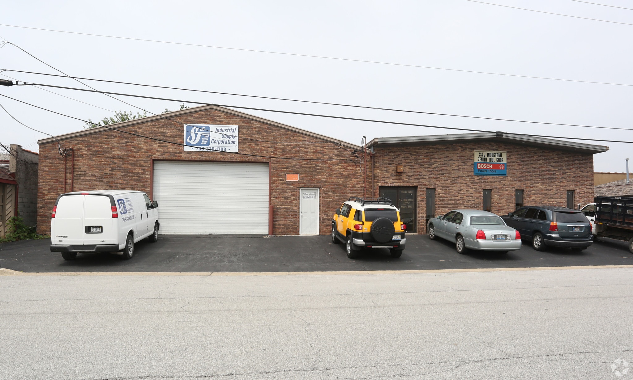 16060 Suntone Dr, South Holland, IL for lease Primary Photo- Image 1 of 6