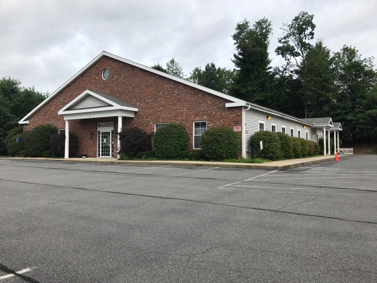 1 Halfmoon Executive Park Dr, Clifton Park, NY for sale Building Photo- Image 1 of 1