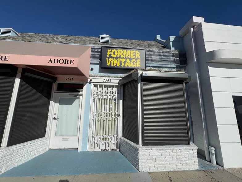 7509 Melrose Ave, Los Angeles, CA for lease - Building Photo - Image 1 of 5