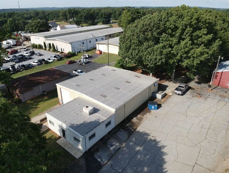 2258 Powdersville Rd, Easley, SC 29642