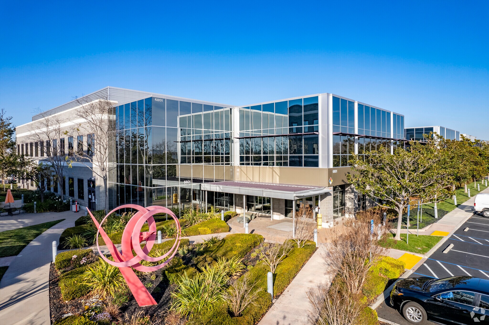 6801 Kaiser Dr, Fremont, CA for lease Building Photo- Image 1 of 8