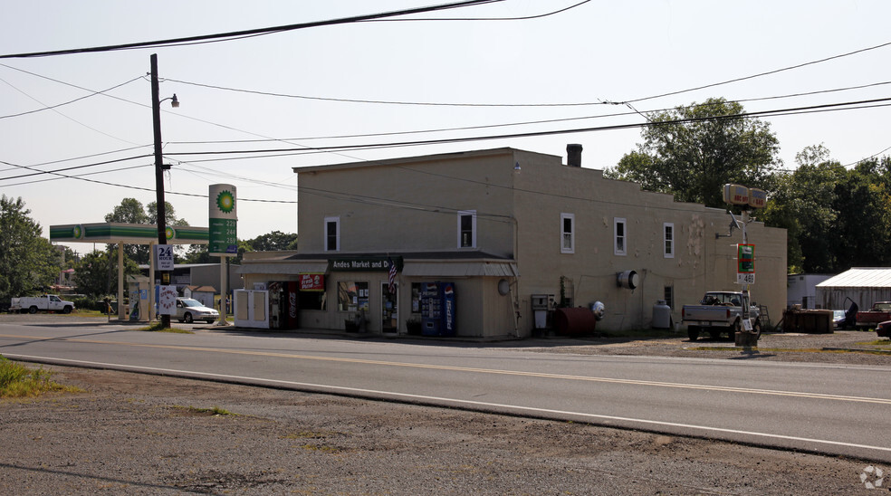 12209 James Madison St, Remington, VA for sale - Primary Photo - Image 1 of 1