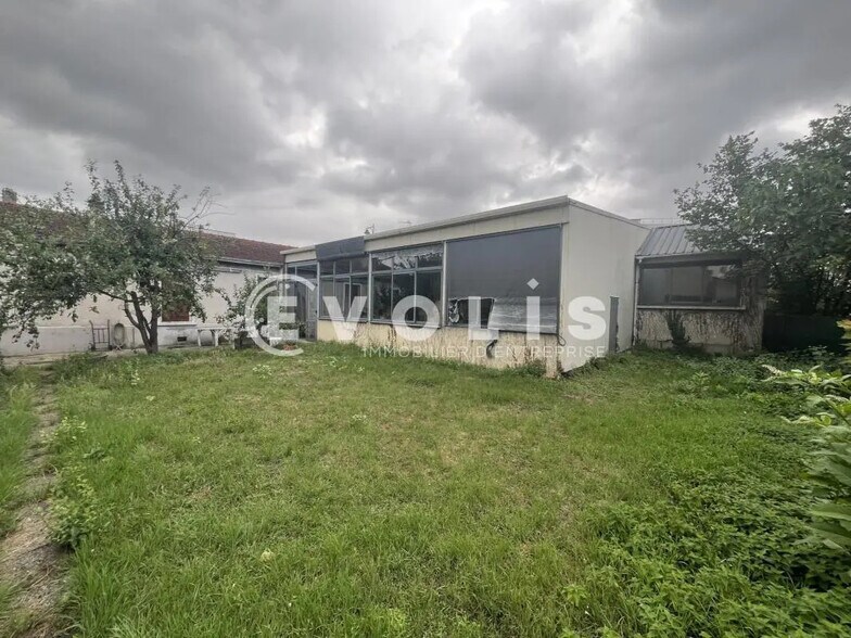 Industrial in Maisons-Alfort for sale - Building Photo - Image 2 of 17