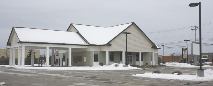 727 Broadway, Bangor, ME for sale - Primary Photo - Image 1 of 1