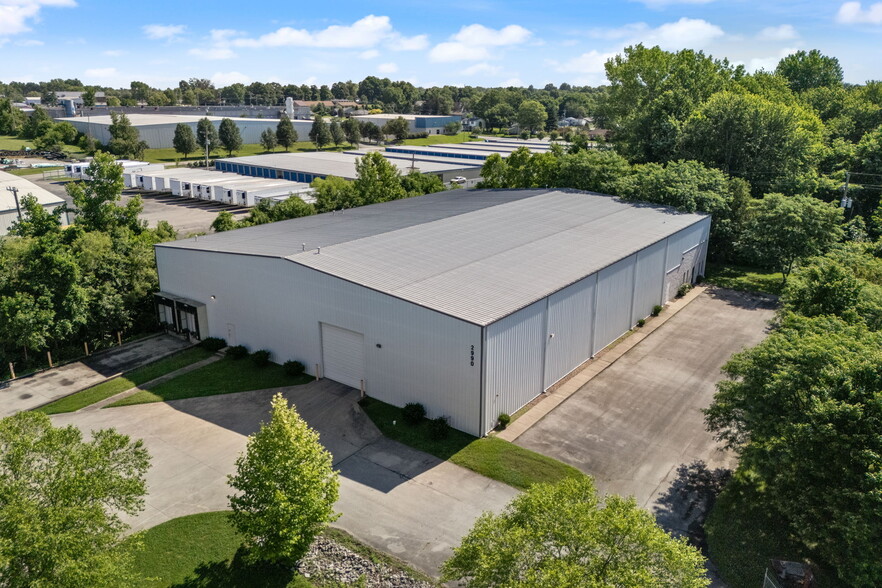 2990 Industrial Pky, Jeffersonville, IN for sale - Building Photo - Image 1 of 1