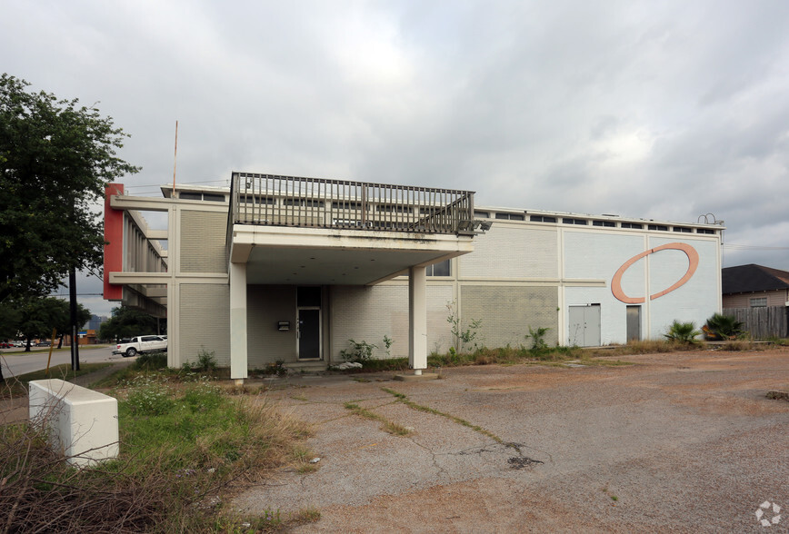 5101 Navigation Blvd, Houston, TX for lease - Primary Photo - Image 1 of 10