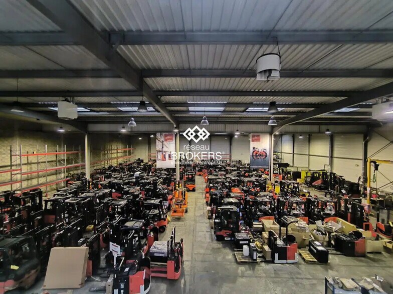 Industrial in Trappes for lease - Interior Photo - Image 3 of 7