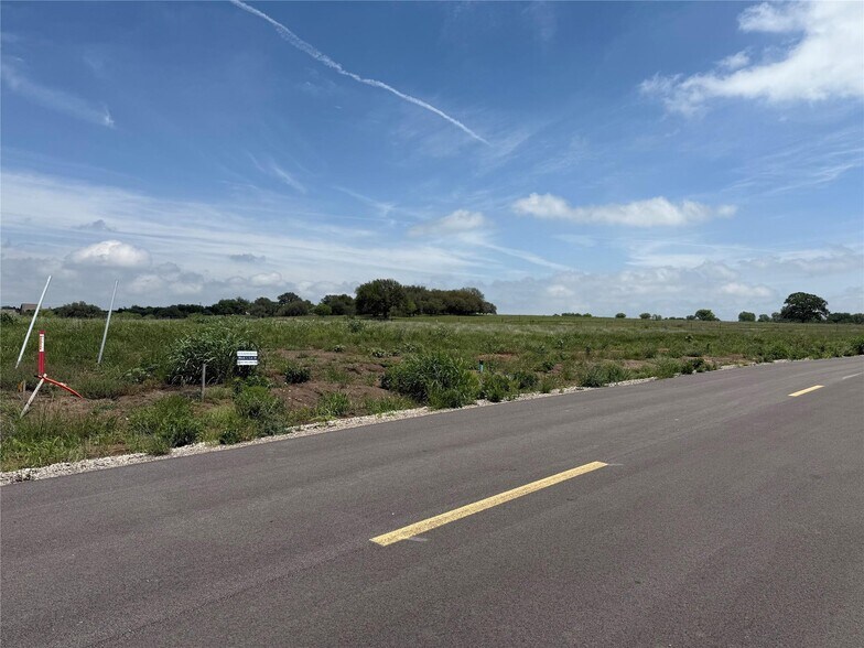 TBD Yawney Dr, Lipan, TX for sale - Building Photo - Image 3 of 11