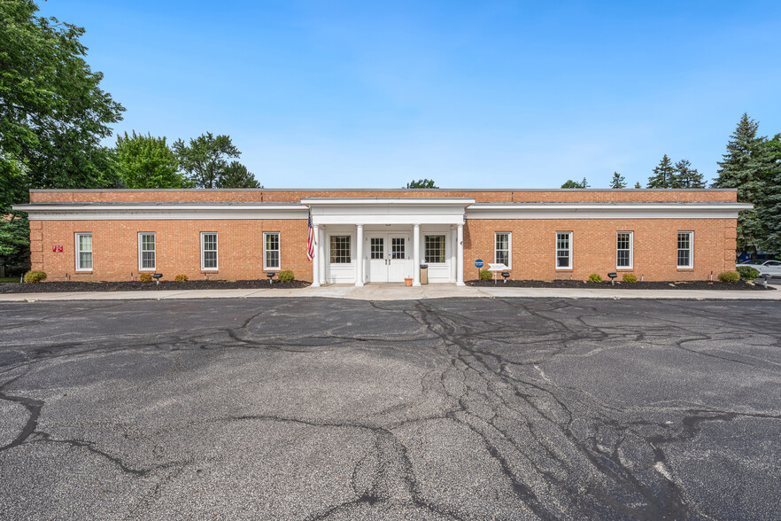 850 Brainard Rd, Highland Heights, OH for lease - Building Photo - Image 1 of 8