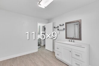 1213 Hartford Tpke, Vernon, CT for lease Interior Photo- Image 1 of 1