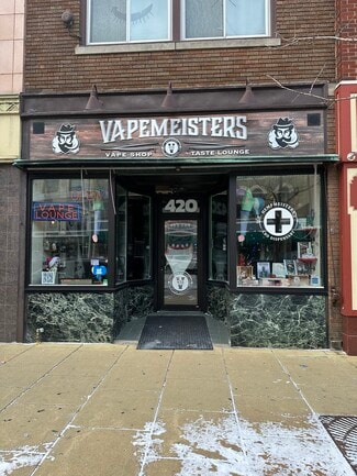 More details for 420 Main St, Racine, WI - Retail for Sale