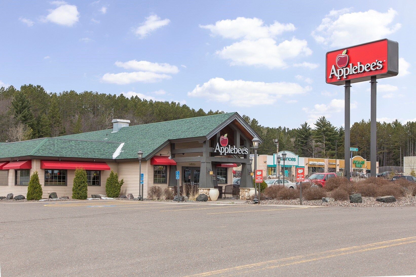 1405 Mn-33 S, Cloquet, MN for sale Building Photo- Image 1 of 1