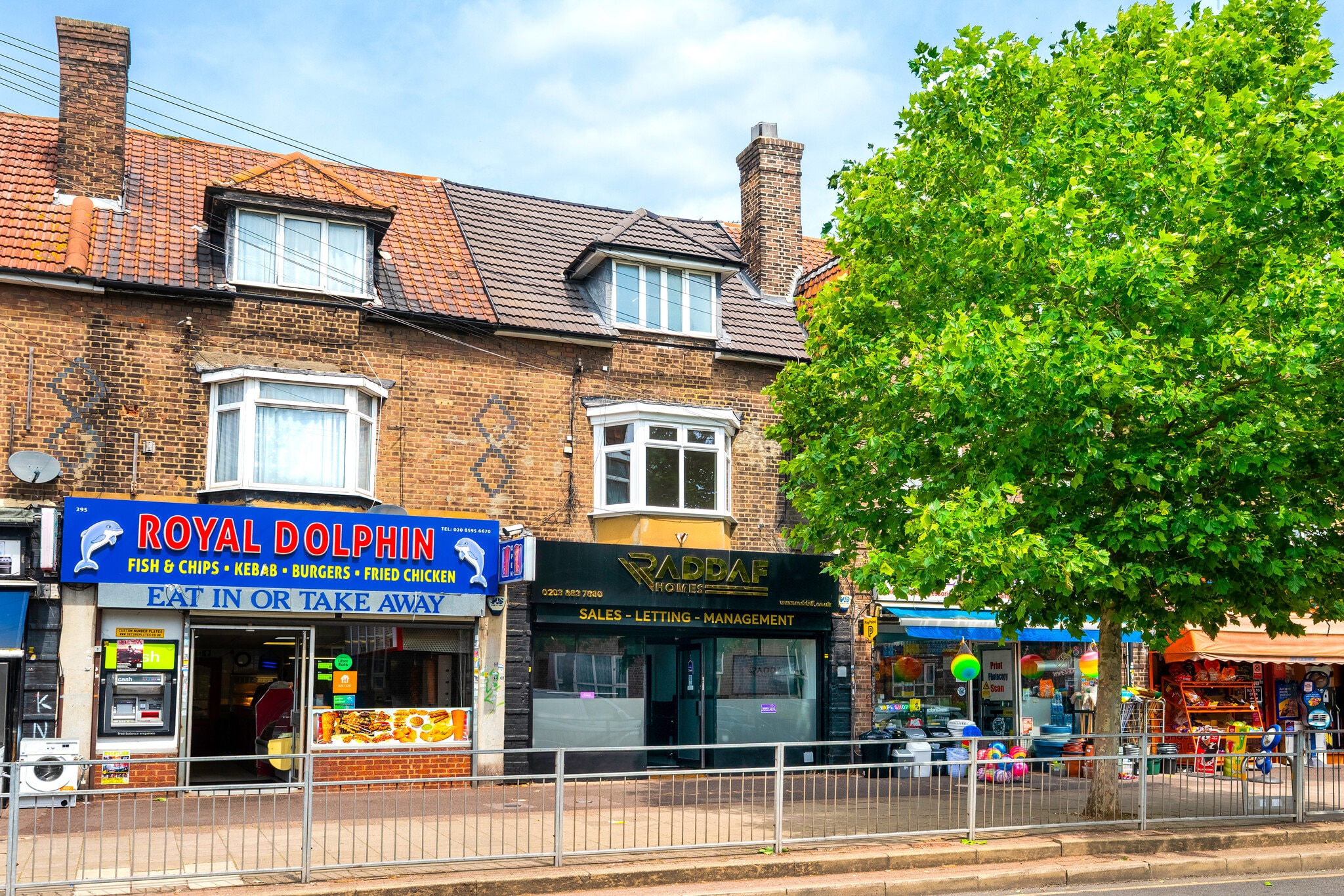 297 Wood Ln, Dagenham for sale Building Photo- Image 1 of 16