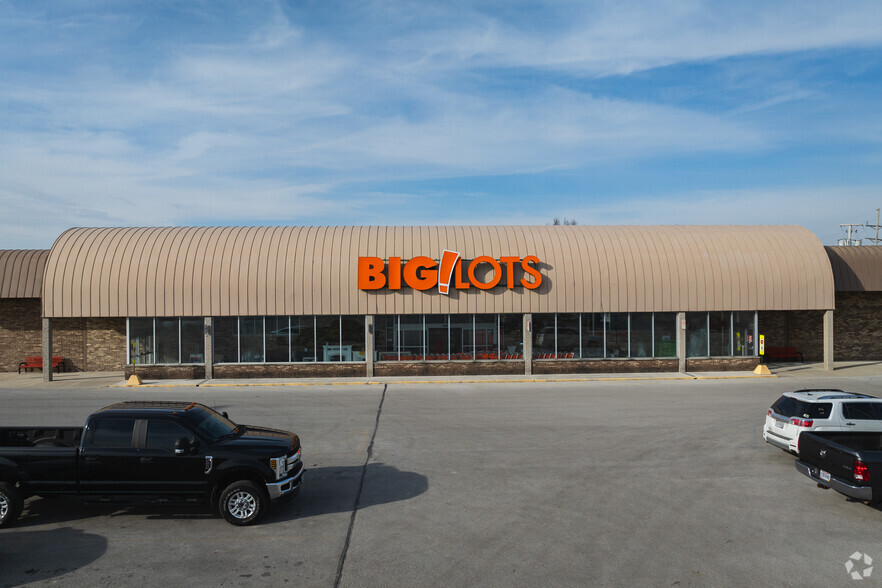 644 W Market St, Tiffin, OH for sale - Primary Photo - Image 1 of 1