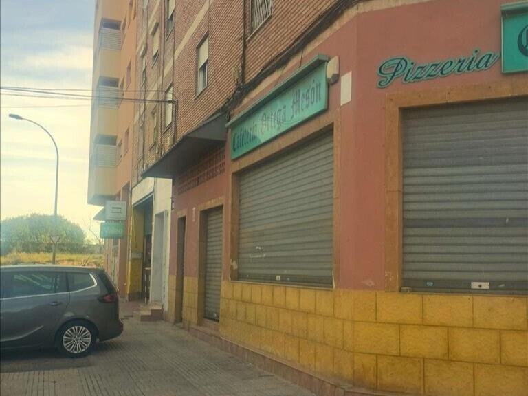 Retail in Cartagena for sale - Building Photo - Image 1 of 5