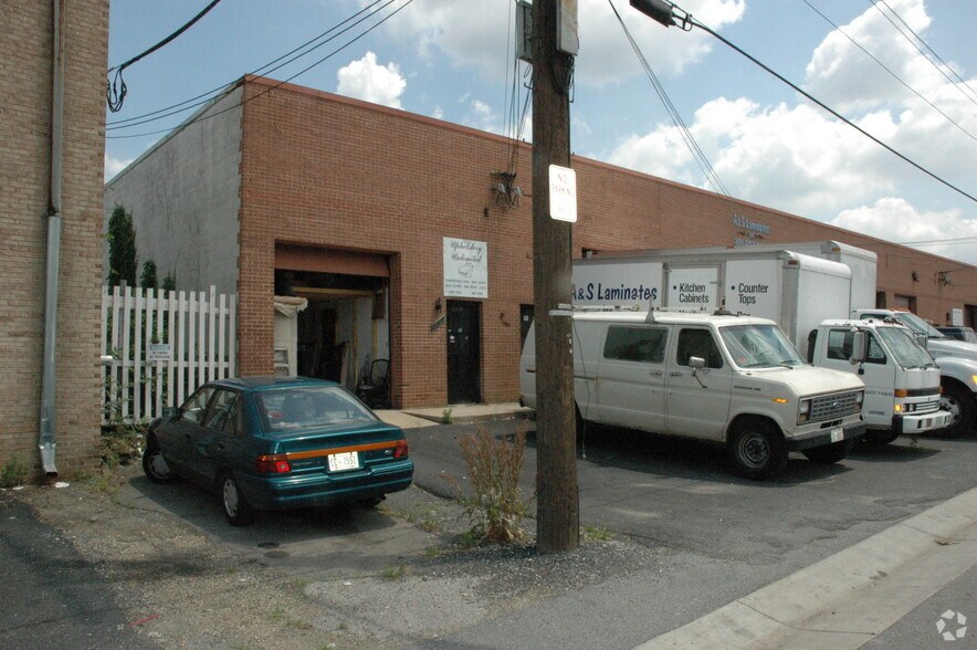 4910-5052 Buchanan St, Hyattsville, MD for lease - Building Photo - Image 2 of 7