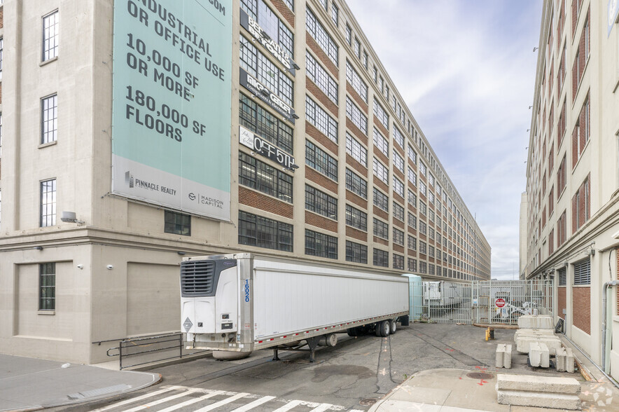 850 3rd Ave, Brooklyn, NY for lease - Building Photo - Image 3 of 8