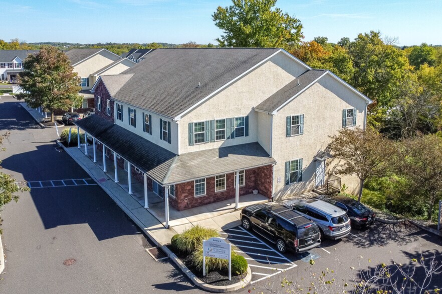 292 W Ridge Pike, Limerick, PA 19468 Limerick Court (Bldg B)