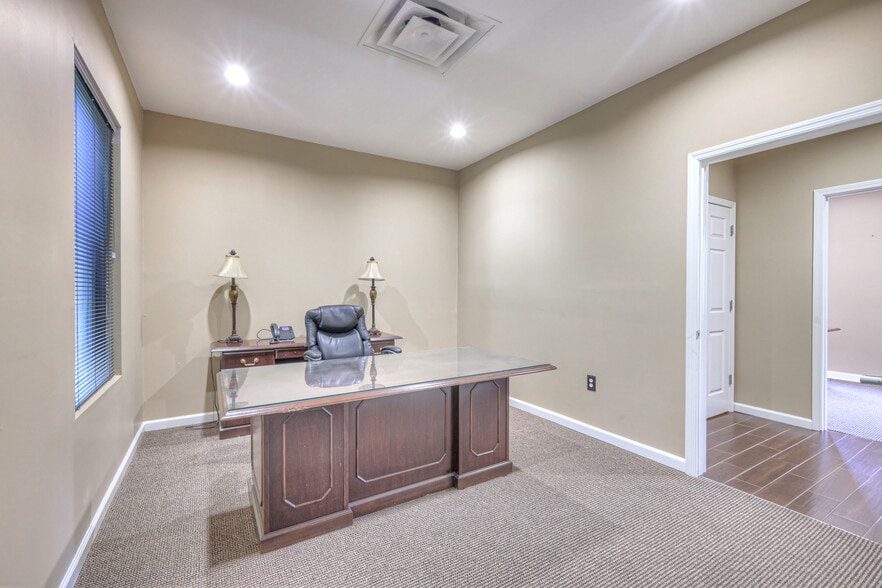 106 Mission Ct, Franklin, TN for sale - Building Photo - Image 3 of 10