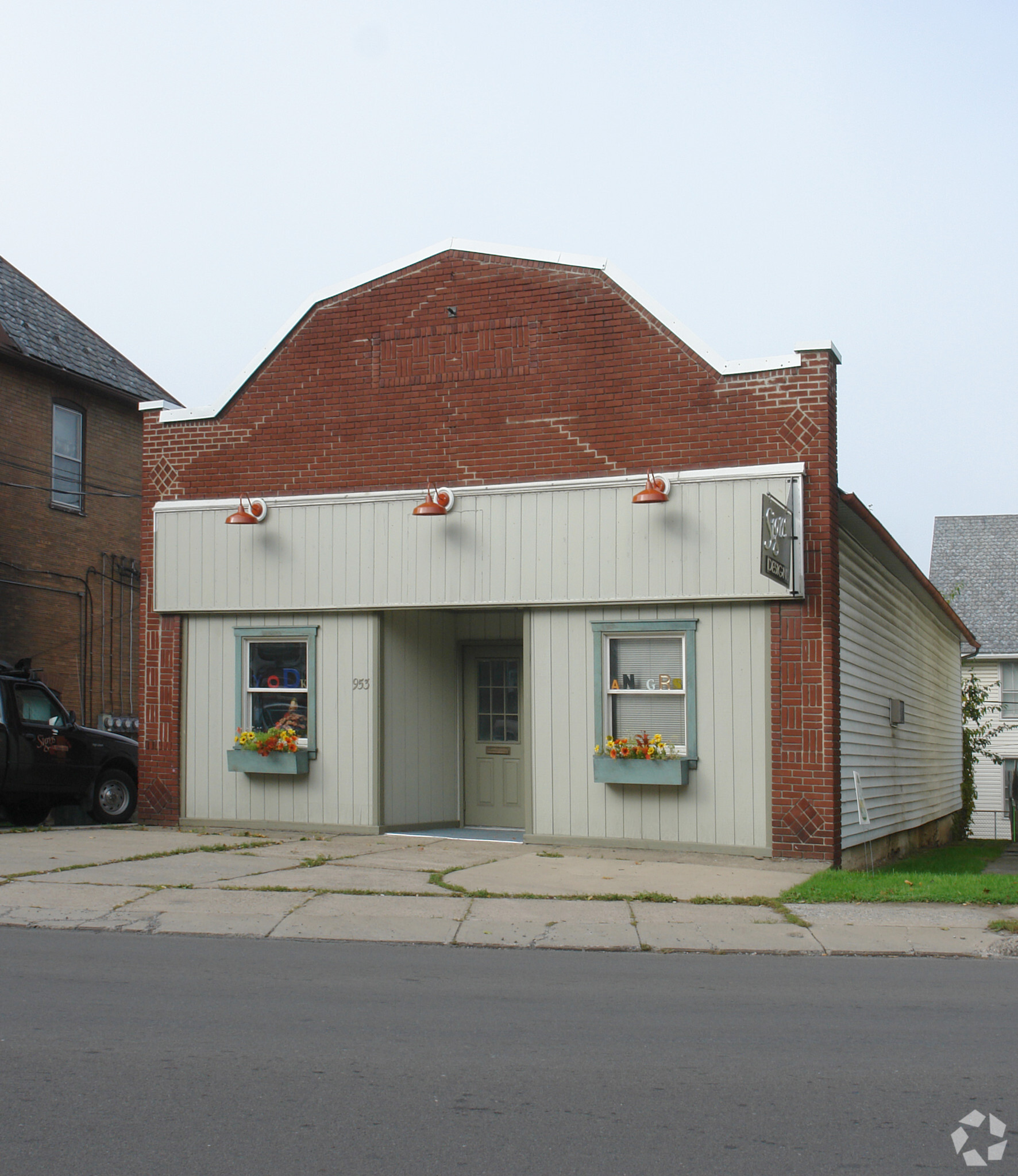 953 Market St, Williamsport, PA for sale Primary Photo- Image 1 of 1