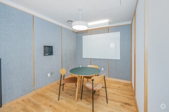 1525 11th Ave, Seattle, WA for lease Interior Photo- Image 2 of 3