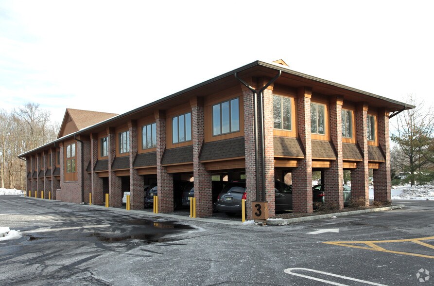 802 W Park Ave, Ocean, NJ for sale - Primary Photo - Image 1 of 1