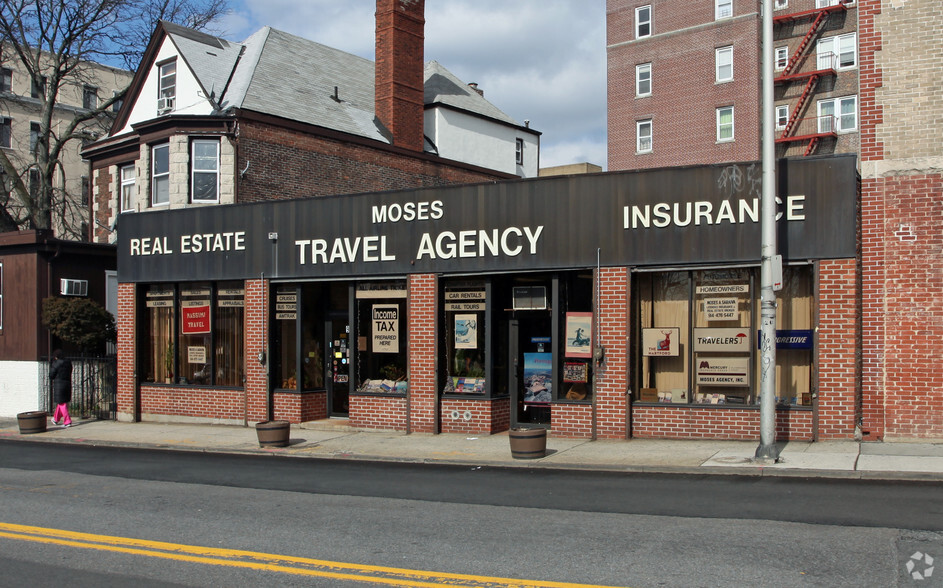 93 Ashburton Ave, Yonkers, NY for sale - Primary Photo - Image 1 of 1