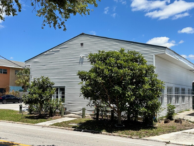 1236 Central Ave, Sarasota, FL for lease - Building Photo - Image 2 of 11