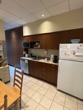 4791 Boul Dagenais O, Laval, QC for lease Interior Photo- Image 1 of 7