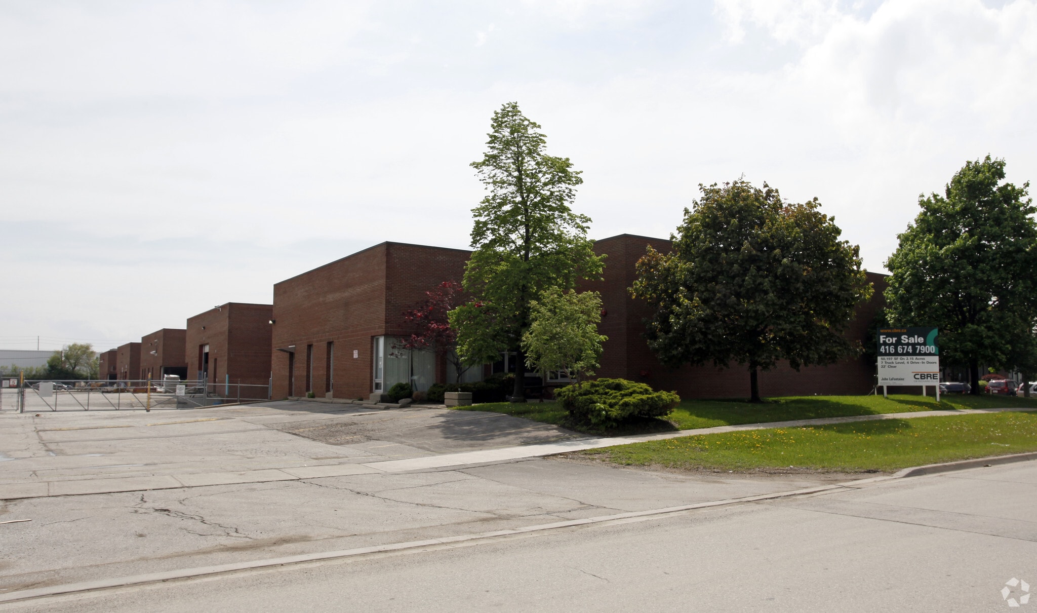 37-39 Racine Rd, Toronto, ON for lease Primary Photo- Image 1 of 4