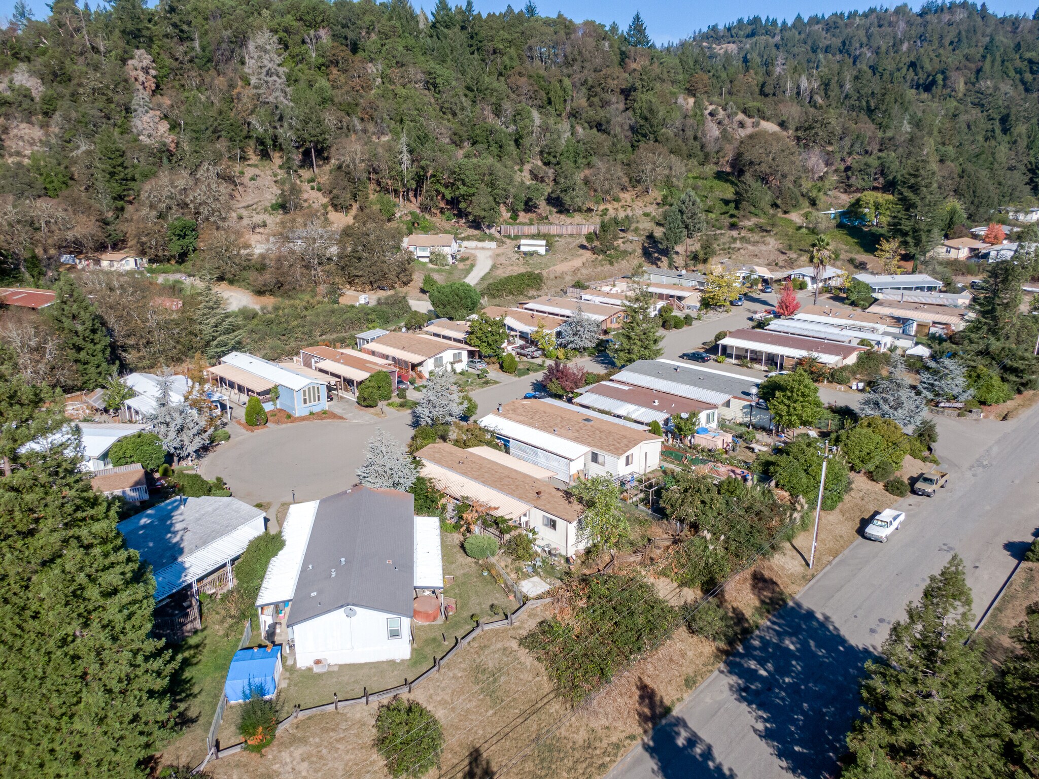 72 W Coast Rd, Redway, CA for sale Primary Photo- Image 1 of 1