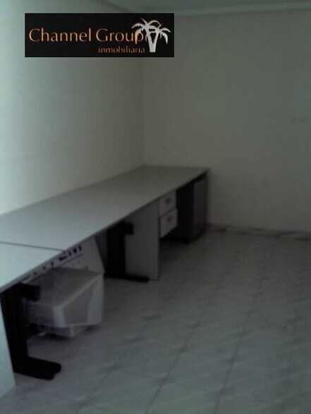 Retail in Elche, Alicante for lease - Building Photo - Image 3 of 7