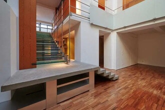 5 Rue Bouchardon, Paris for sale Interior Photo- Image 2 of 13