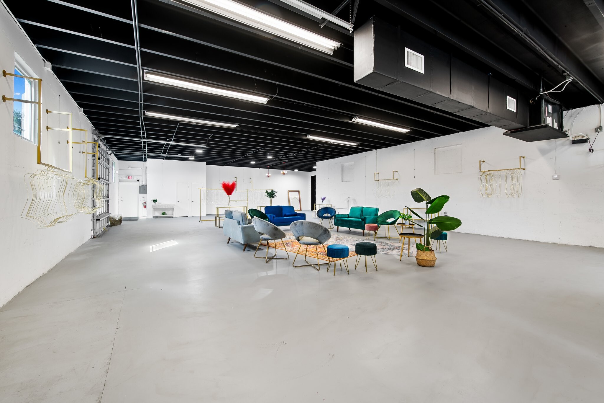 1160 NE 24th Ct, Wilton Manors, FL for lease Interior Photo- Image 1 of 12