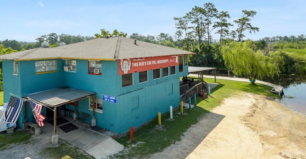 16463 Highway 90, Pearlington, MS for sale - Primary Photo - Image 1 of 1