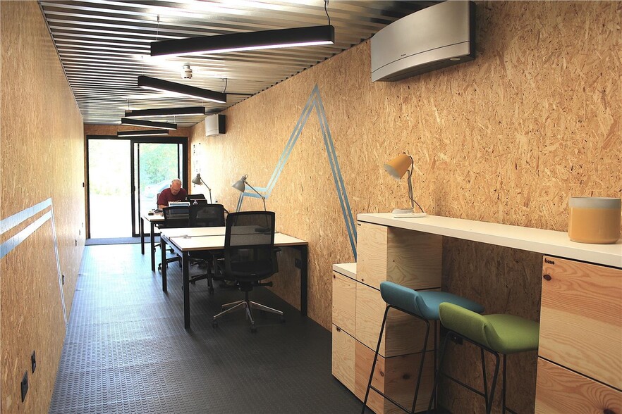 Great Park Rd, Bradley Stoke for lease - Interior Photo - Image 3 of 7